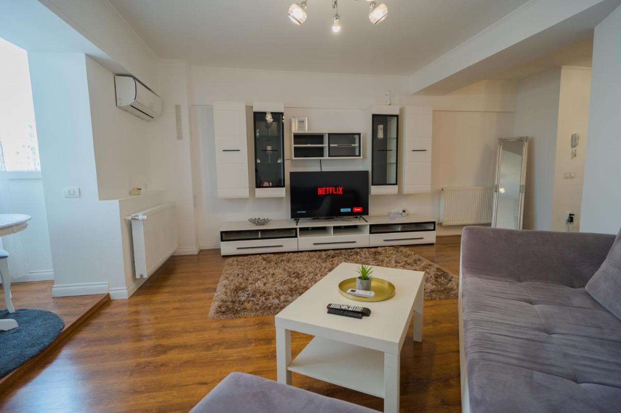 Cozy & Spacious 2Br Apartment With Netflix 부쿠레슈티 외부 사진