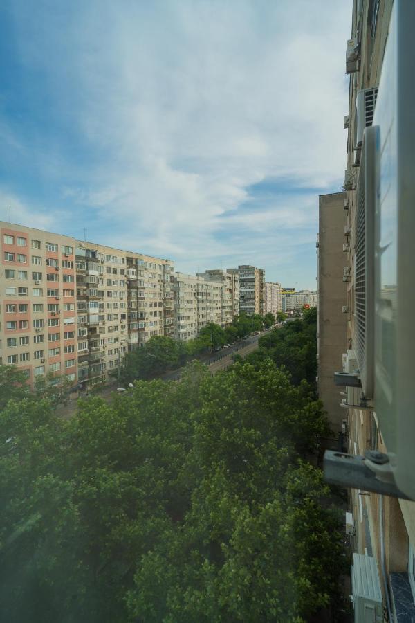 Cozy & Spacious 2Br Apartment With Netflix 부쿠레슈티 외부 사진