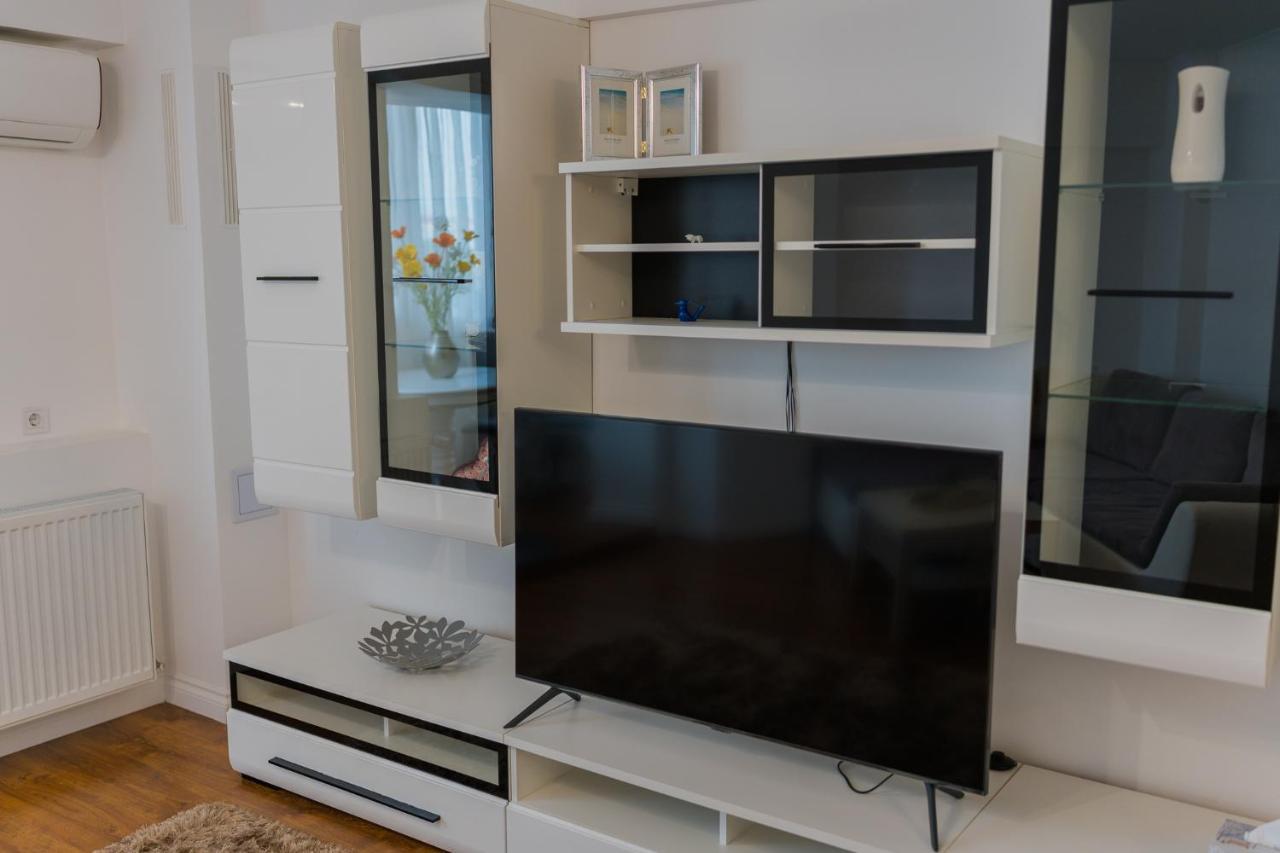 Cozy & Spacious 2Br Apartment With Netflix 부쿠레슈티 외부 사진