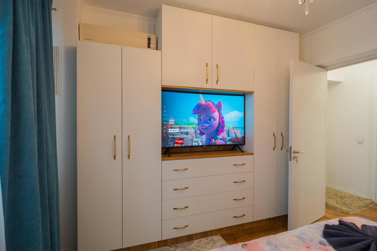 Cozy & Spacious 2Br Apartment With Netflix 부쿠레슈티 외부 사진