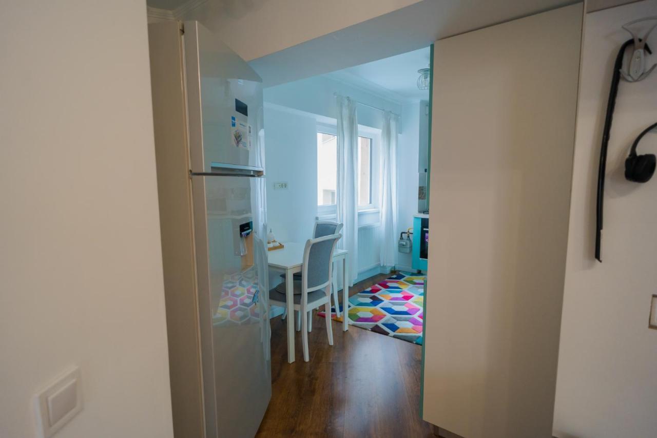 Cozy & Spacious 2Br Apartment With Netflix 부쿠레슈티 외부 사진