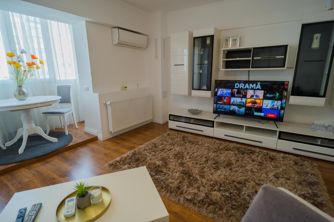 Cozy & Spacious 2Br Apartment With Netflix 부쿠레슈티 외부 사진