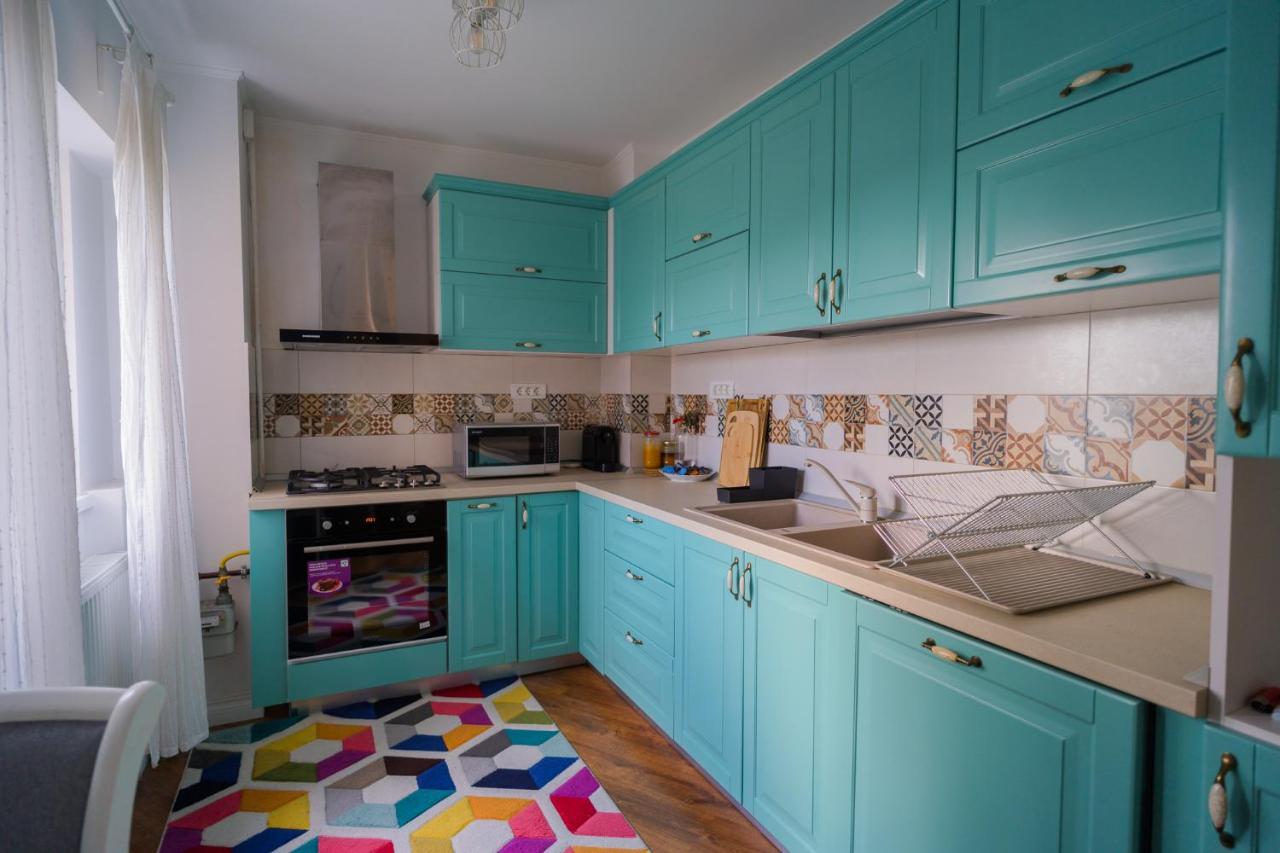 Cozy & Spacious 2Br Apartment With Netflix 부쿠레슈티 외부 사진