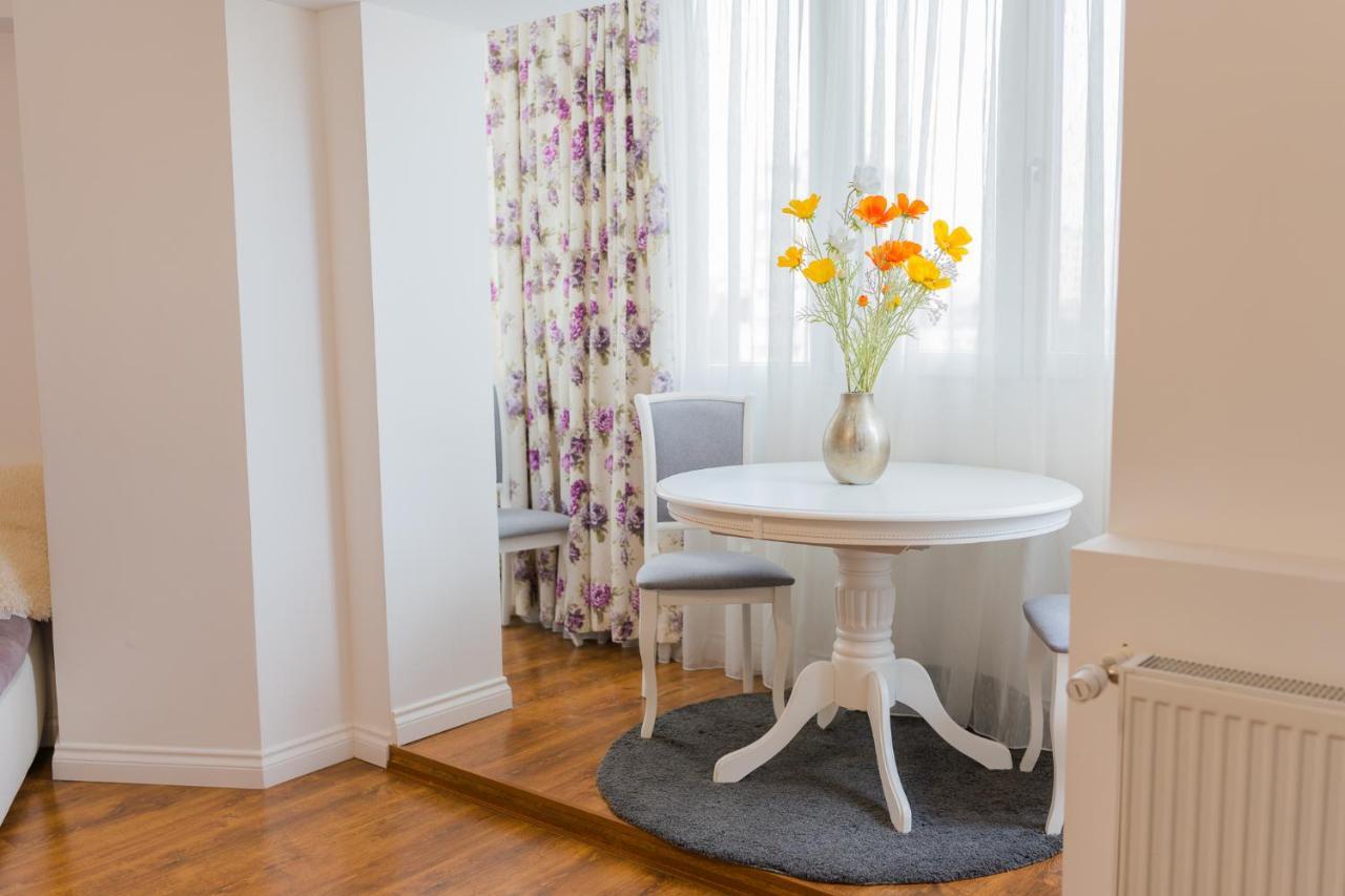 Cozy & Spacious 2Br Apartment With Netflix 부쿠레슈티 외부 사진