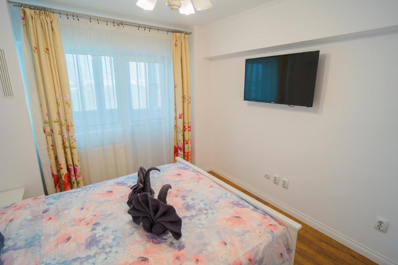 Cozy & Spacious 2Br Apartment With Netflix 부쿠레슈티 외부 사진