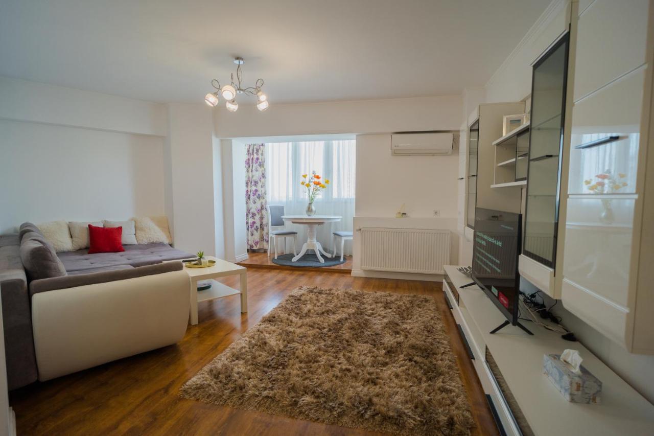 Cozy & Spacious 2Br Apartment With Netflix 부쿠레슈티 외부 사진