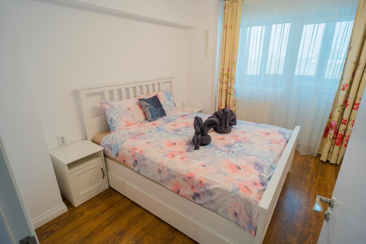 Cozy & Spacious 2Br Apartment With Netflix 부쿠레슈티 외부 사진